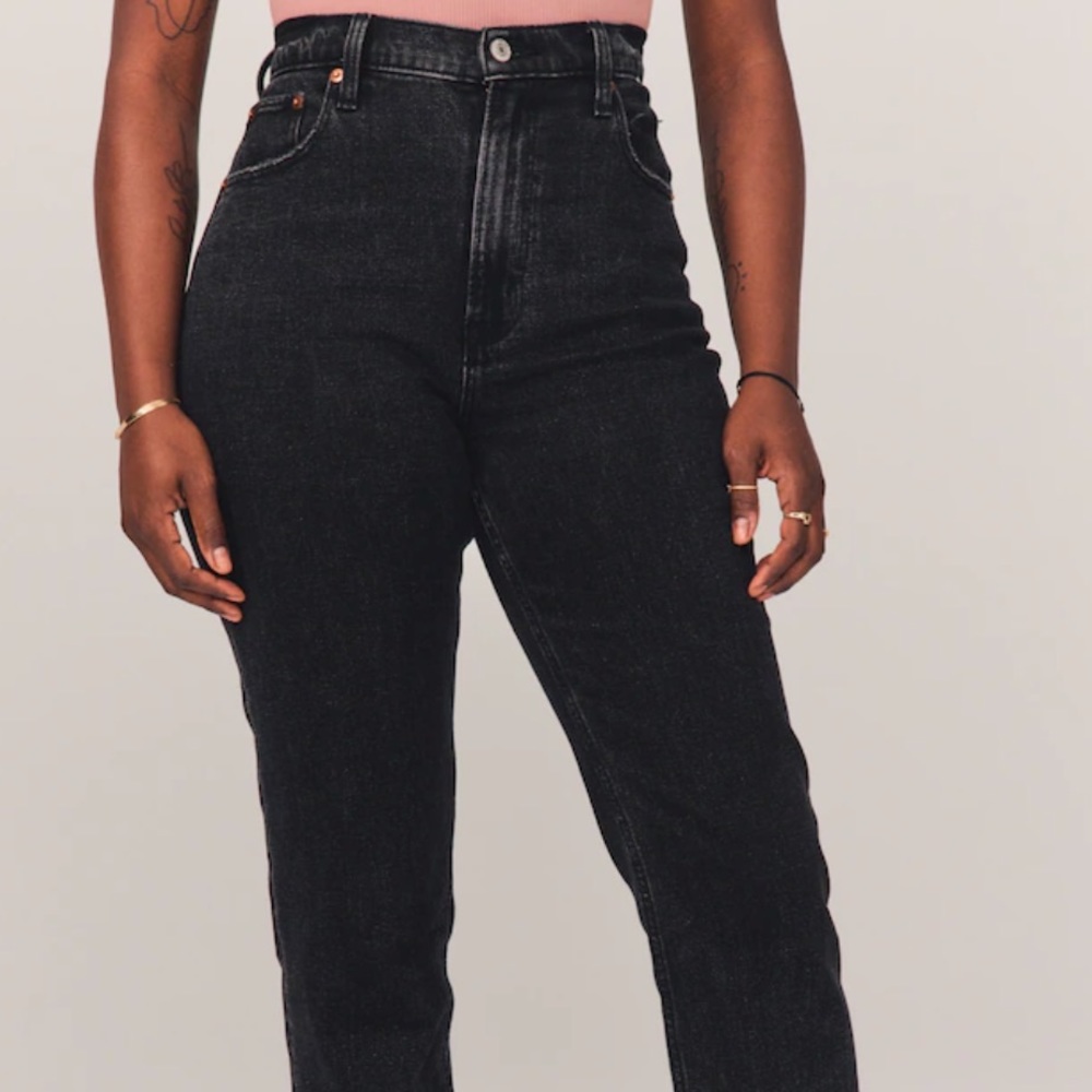 COPY - Abercrombie Ultra High Rise Ankle Straight Jeans